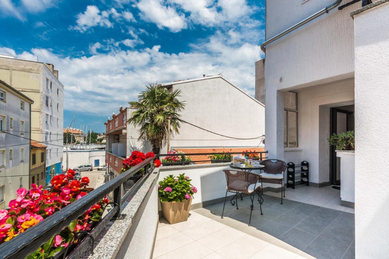 Apartments Marina ザダル エクステリア 写真